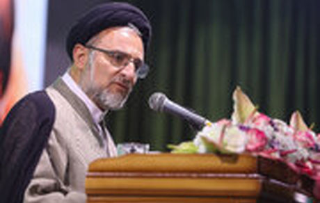 خاموشی: اربعین یک مراسم نیست، حرکتی تمدن‌ساز است
