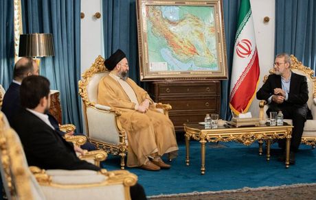 لاریجانی: همکاری‌های ایران و عراق عینی‌تر شود
