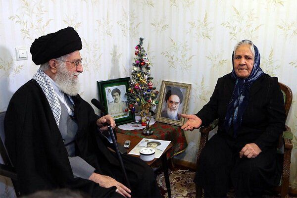 بازخوانی اندیشه‌های رهبر انقلاب در باب حقوق اقلیت‌ها
