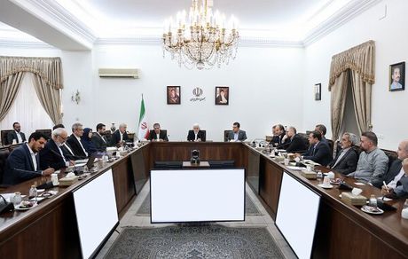 عارف: دانشگاه‌ها رشته‌های جدید با فناوری‌های پیشرفته راه‌اندازی کنند