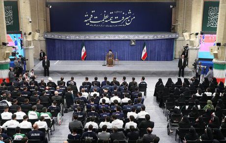 چه ربطی به آمریکا دارد که ایران صنعت هسته‌ای دارد یا ندارد/ادعای ترامپ مبنی بر طرفداری از مردم ایران دروغ است
