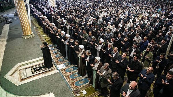 ائمه جمعه: وحدت امت، سلاح قدرتمند مقابله با هر تهدید است