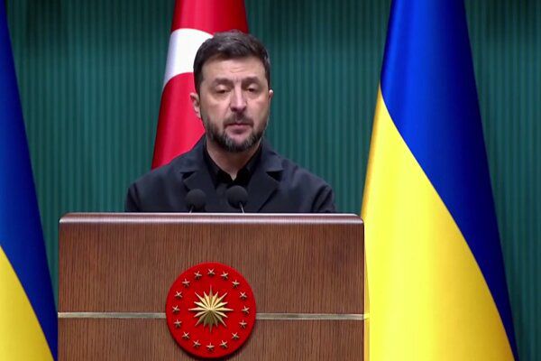 زیلینسکی: تسارعت وتیرة العدید من العملیات الرامیة إلى إنهاء الحرب