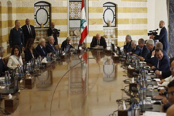 جلسه دولت لبنان علیه سلاح مقاومت؛ وزیران شیعی خارج شدند
