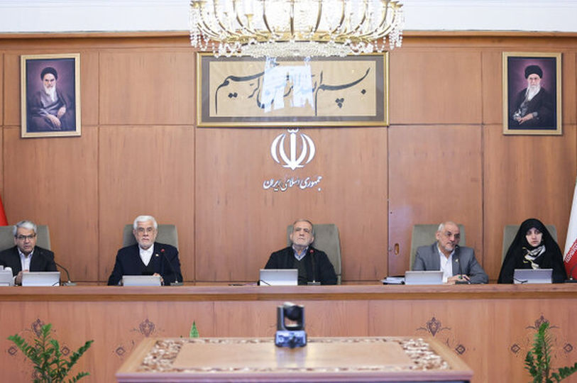 بزشکیان: لا ینبغی أن تدفعنا جهود العدو لخلق حالة من عدم الاستقرار إلى إهمال نقاط الضعف الداخلیة