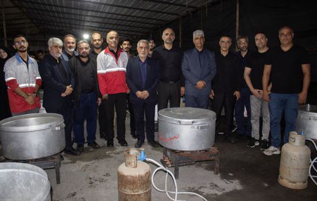 حضور مسئولان شهری و کشوری در مراسم نذرواره ۷۲ دیگ بابل