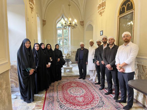 بازدید علمی و فرهنگی گروه «پژوهشگران صلح» از آتشکده آدریان تهران