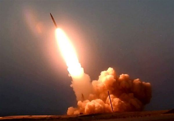 انطلاق الموجة العاشرة من هجمات الحرس الثوری الصاروخیة ضد الکیان الصهیونی