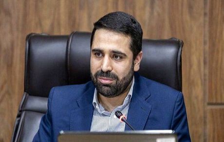 آقامیری: جامعه به‌طور متوسط روزانه ۳.۶ ساعت در فضای مجازی زندگی می‌کند