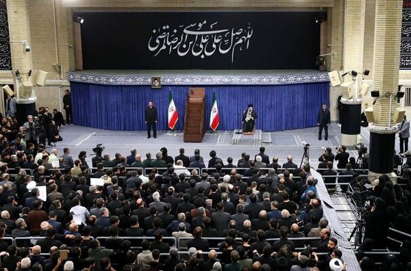 Revolutionary Leader: The President must be supported/Those who tweet should not distort the sacred unity of the people