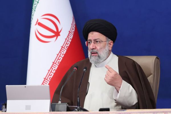 Iran admin. prioritizes resolving socio-economic woes: Raisi
