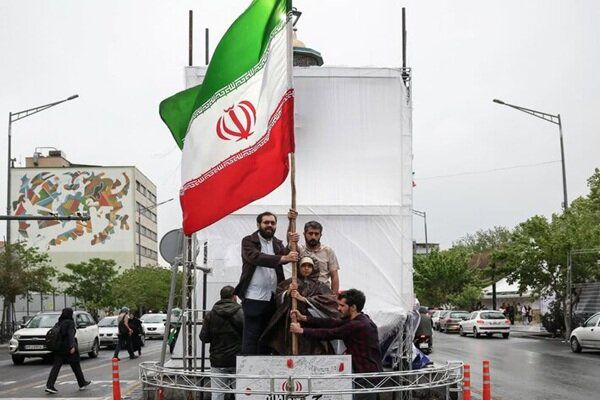 پویش «پرچم بالا»؛ تجلی حق حاکمیت ملت و خون‌خواهی شهیدان