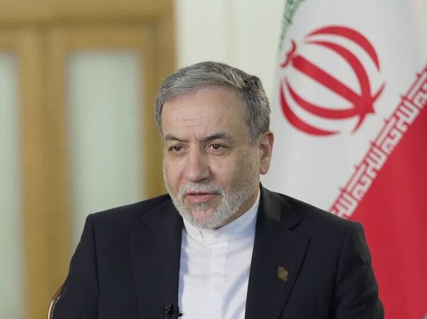 عراقچی: ما ایرانیان هرگز در برابر هیچ فشار یا تهدیدی سر خم نمی‌کنیم
