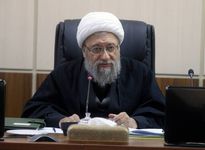 آملی‌ لاریجانی: ایران به هیچ قیمتی از تنگه هرمز عقب‌نشینی نخواهد کرد