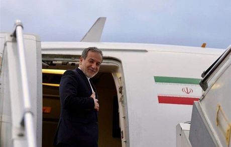 عراقچی پس از حضور در مذاکرات ژنو راهی تهران شد
