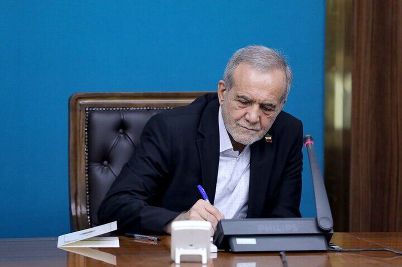 پزشکیان: دختران وزنه‌بردار ایران یک «اولین» ارزشمند را به نام خود ثبت کردند