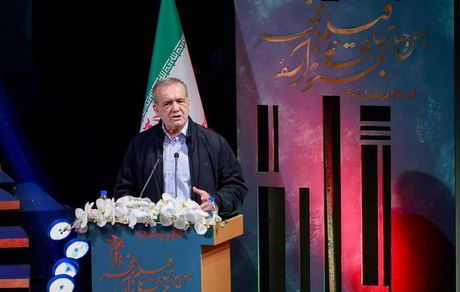 پزشکیان: چاره ای جز ساختن مملکت نداریم